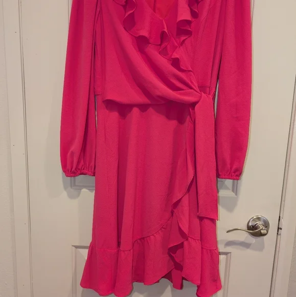 London Times V-Neck Ruffle Detail Long Sleeve Wedding Guest Dresses for Women - Picture 4 of 10